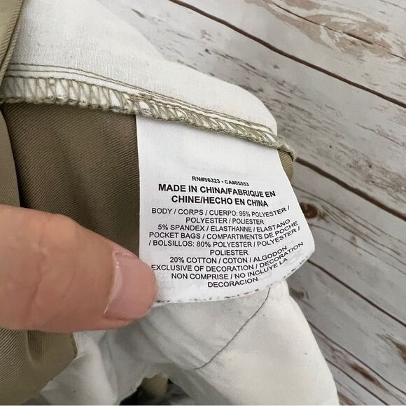 Nike Golf Tan Brown Active Athletic Mens Shorts Standard Fit - Picture 4 of 4